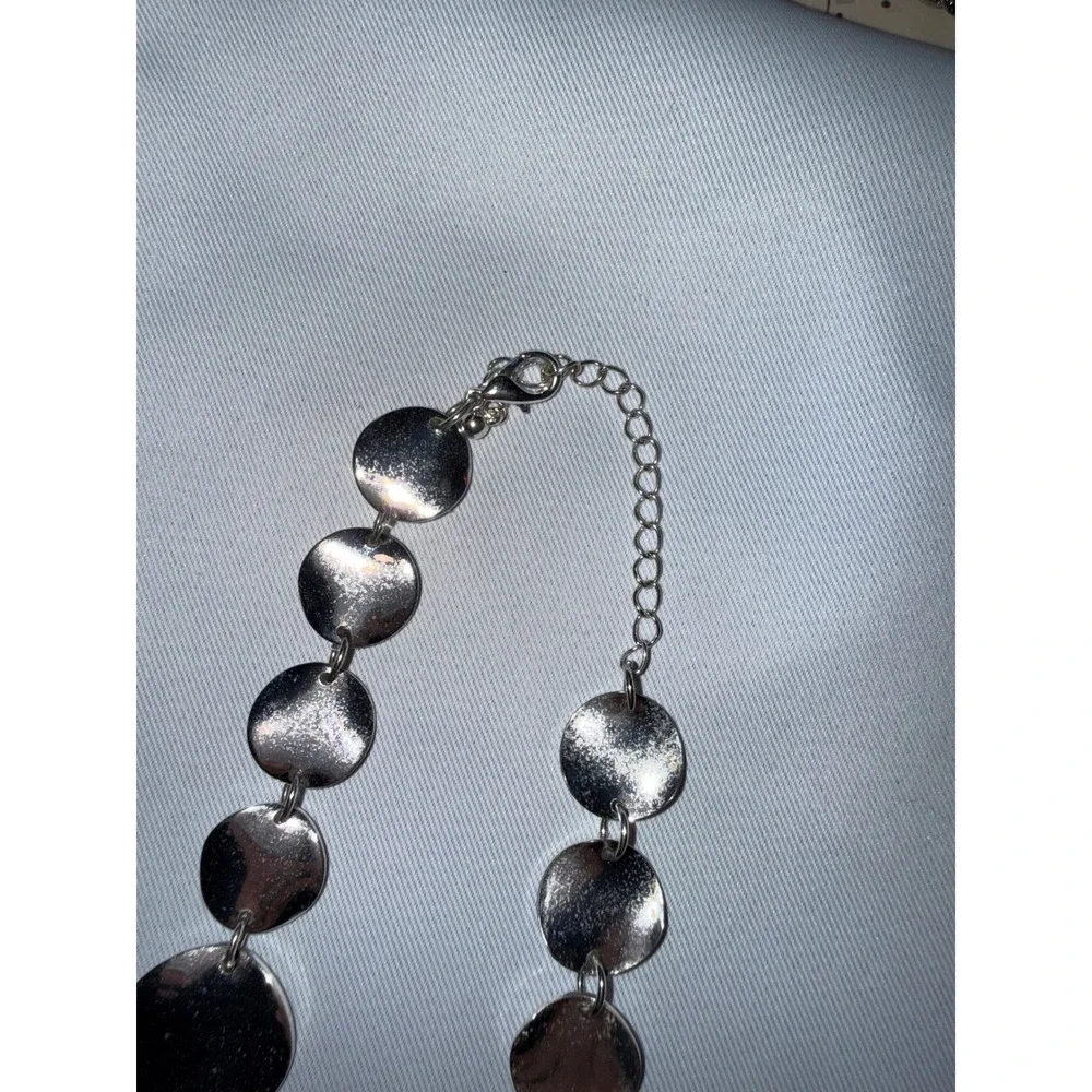 Silver Tone Graduated Disc Statement Necklace‎ Polished Round Plate Collar 18in